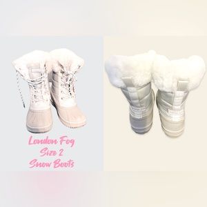 London Fog Size 2 Snow boots (Silver holographic)